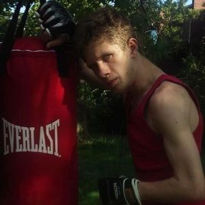 Meet your Posher, Raymond